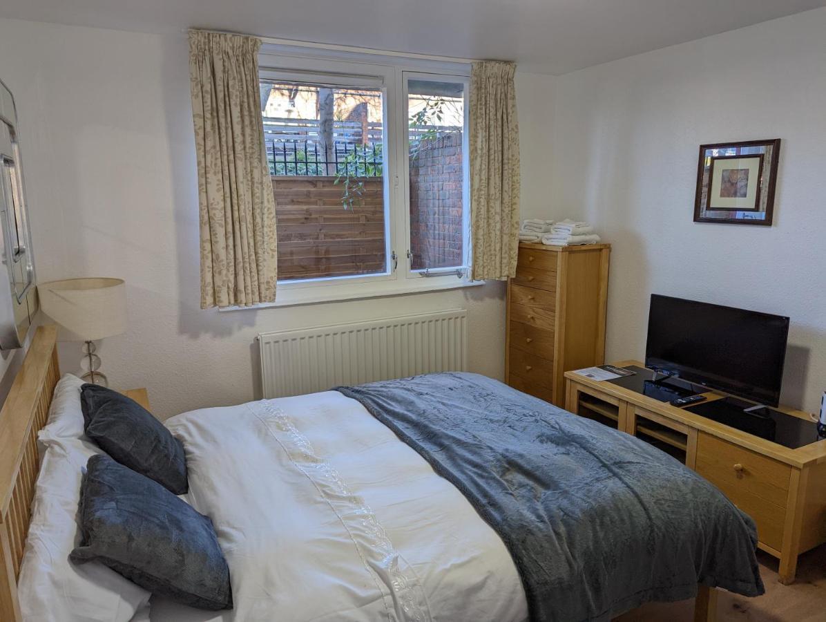Beautiful Independent Apartment In London Uk Экстерьер фото